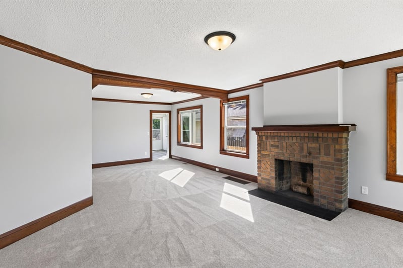2346 Ferrant Pl, Minneapolis, MN 55411