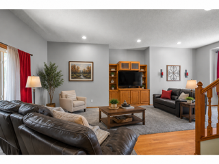9918 Kiwi Ave N, Brooklyn Park, MN 55443