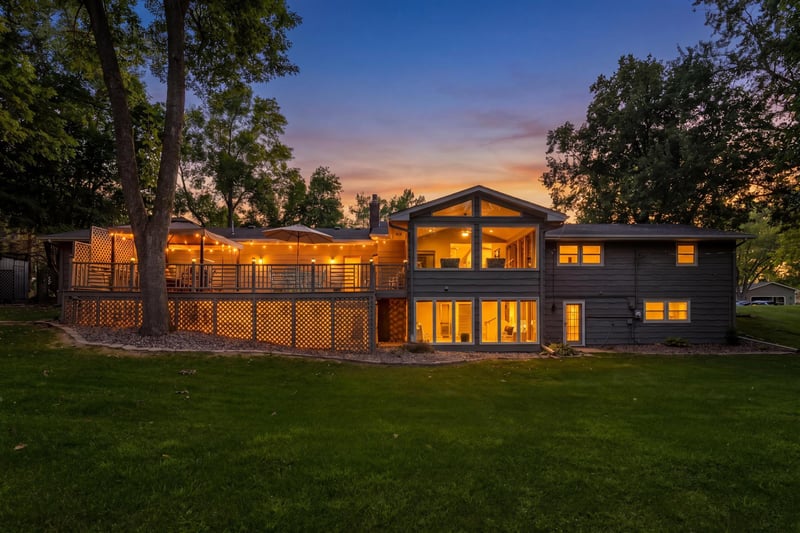 6835 Rosemary Rd, Eden Prairie, MN 55346