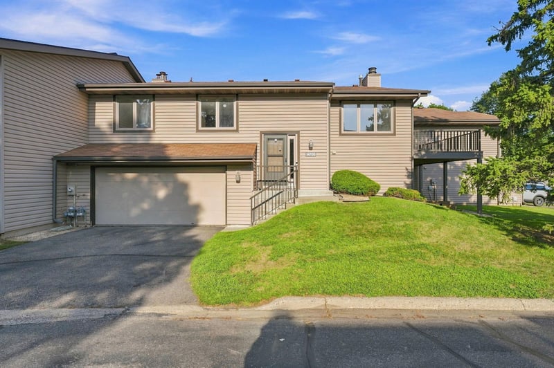 14708 Embry Pa, Apple Valley, MN 55124