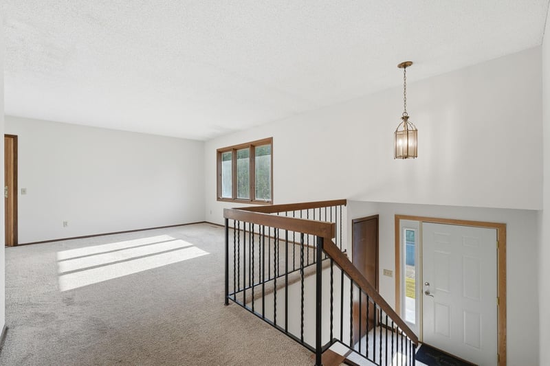 14708 Embry Pa, Apple Valley, MN 55124