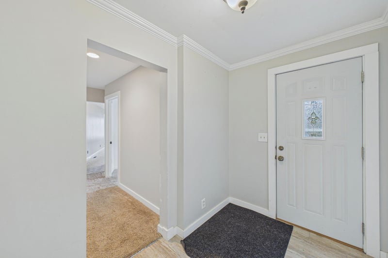 2149 Cardinal Ln, Mound, MN 55364