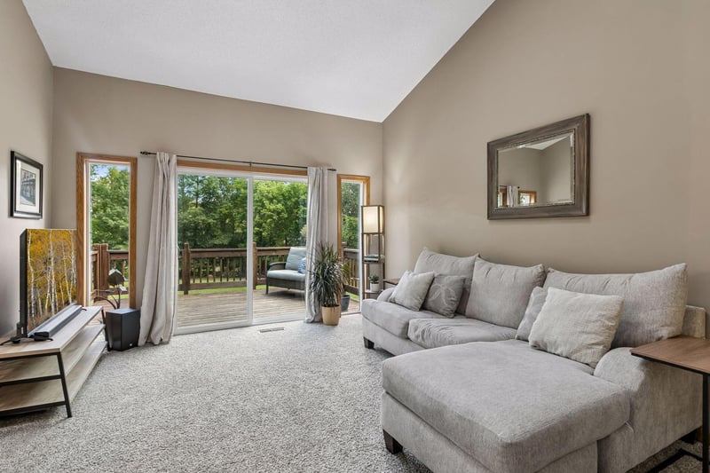 13185 Island View Dr NW, Elk River, MN 55330