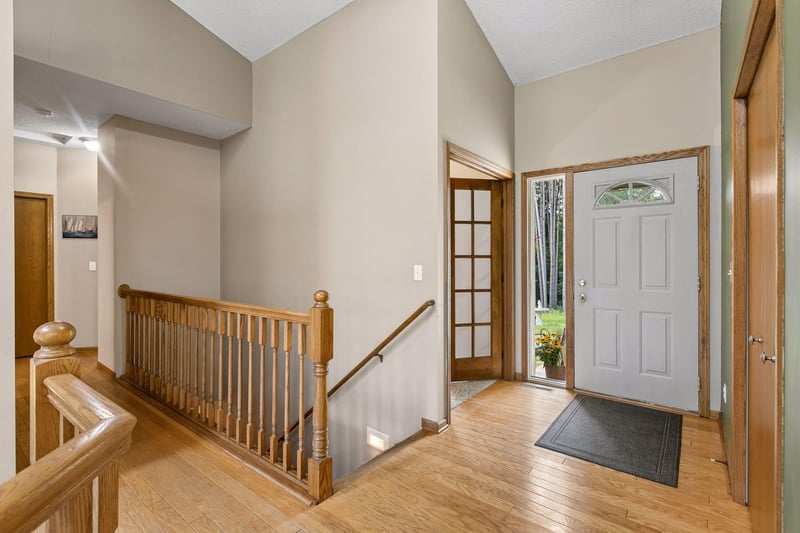 13185 Island View Dr NW, Elk River, MN 55330