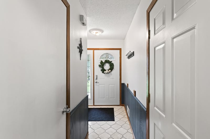 9844 NW Butternut St NW, Coon Rapids, MN 55448