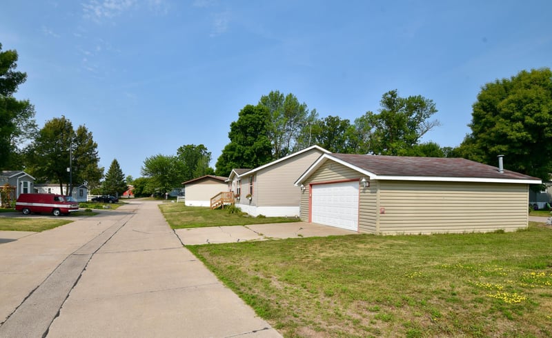160 N Prospect Ave #151, Ogilvie, MN 56358