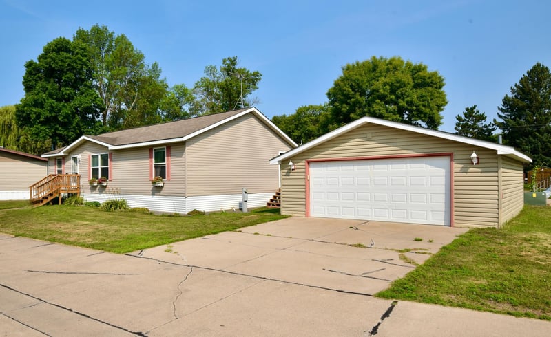 160 N Prospect Ave #151, Ogilvie, MN 56358