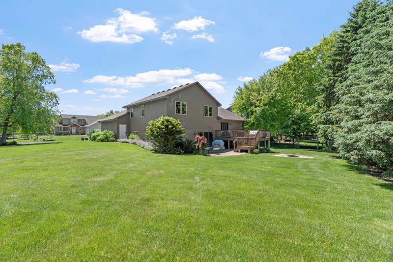 1173 Ruffed Grouse Ct, Lino Lakes, MN 55014