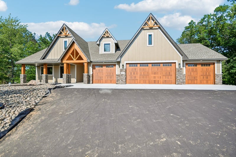 14881 Stutz St NE, Ham Lake, MN 55304