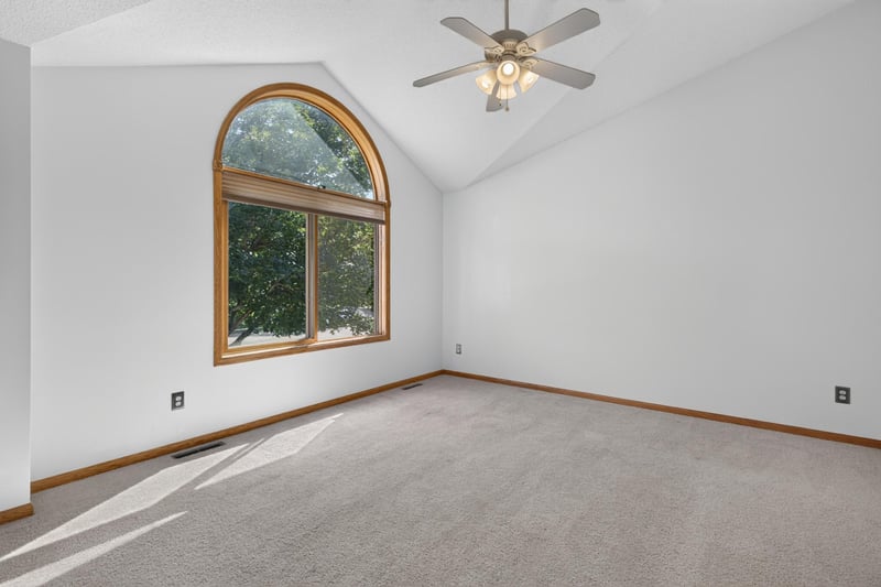 10288 Kali Ave NE, Albertville, MN 55301