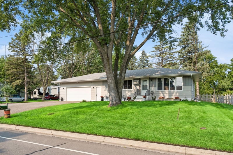 1517 Oak Grove Rd SW, Saint Cloud, MN 56301