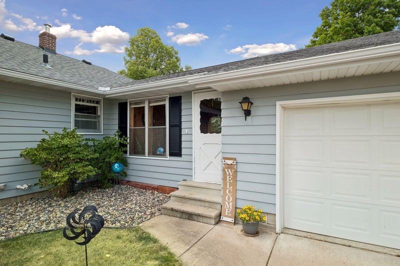 150 Johnson Ave, Red Wing, MN 55066