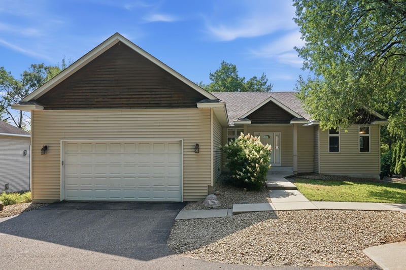 13675 Nicollet Ave, Burnsville, MN 55337