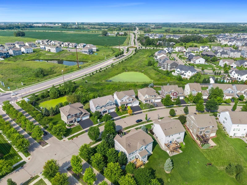 4014 Holasek Pa, Chaska, MN 55318