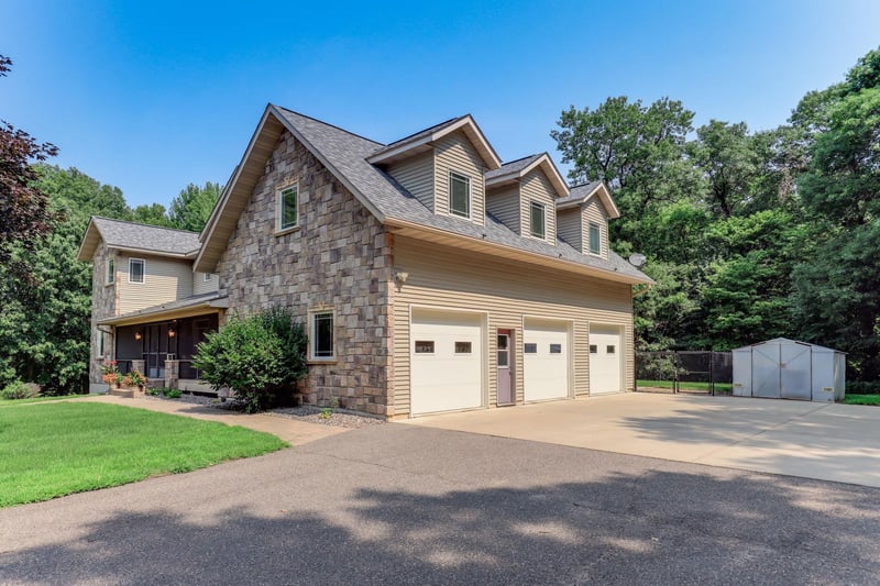 1865 155th St NW, Monticello, MN 55362