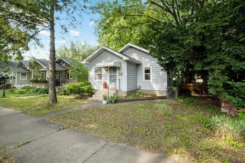 3932 45th Ave S, Minneapolis, MN 55406