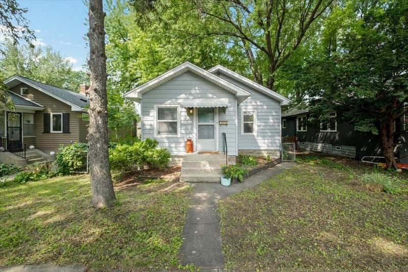 3932 45th Ave S, Minneapolis, MN 55406