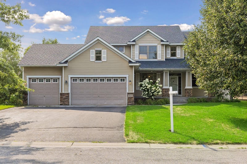10375 Quail Cir N, Brooklyn Park, MN 55443