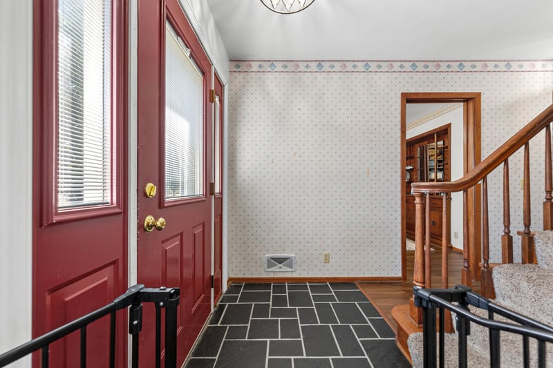 403 E Adams St, Arlington, MN 55307