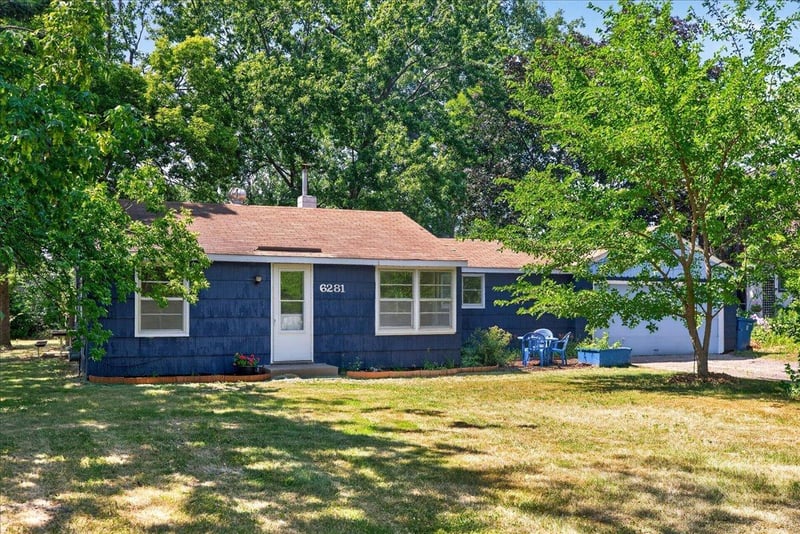 6281 Brunswick Ave N, Brooklyn Park, MN 55429