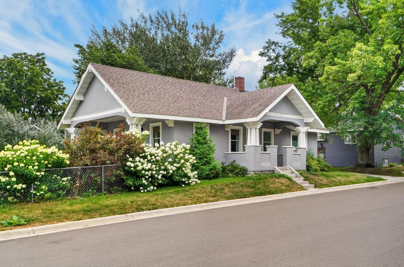 940 6th Ave SW, Pine City, MN 55063