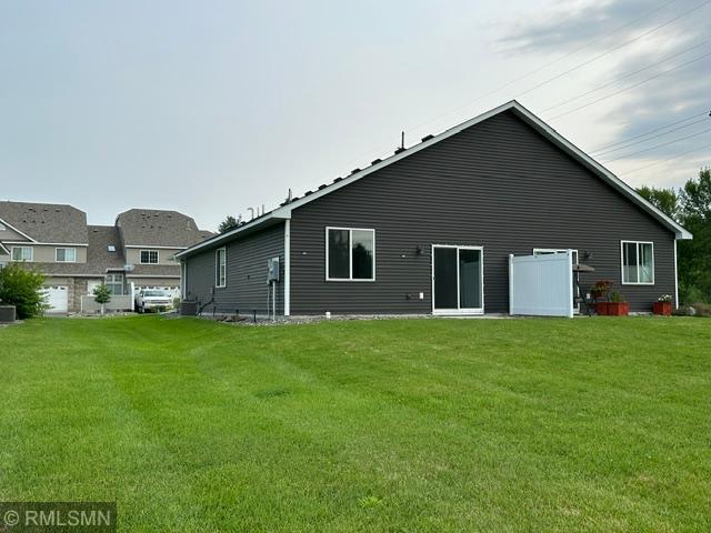 230 11th Ave S, Princeton, MN 55371