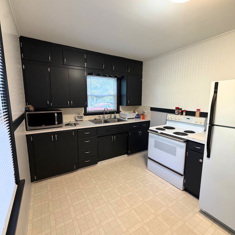 314 7th St NE, Little Falls, MN 56345