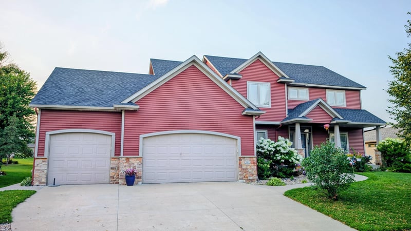 3411 Tralee Ln NE, Rochester, MN 55906
