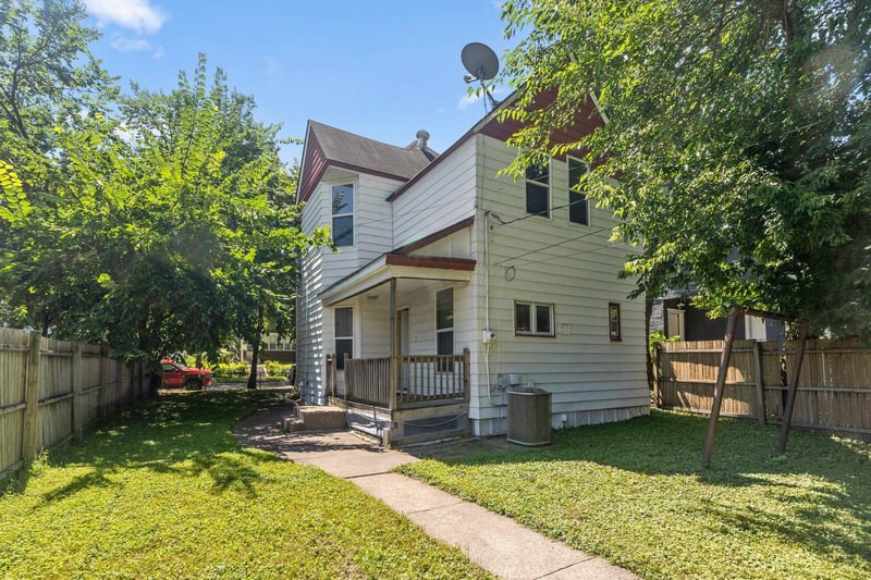 395 Lafond Ave, Saint Paul, MN 55103