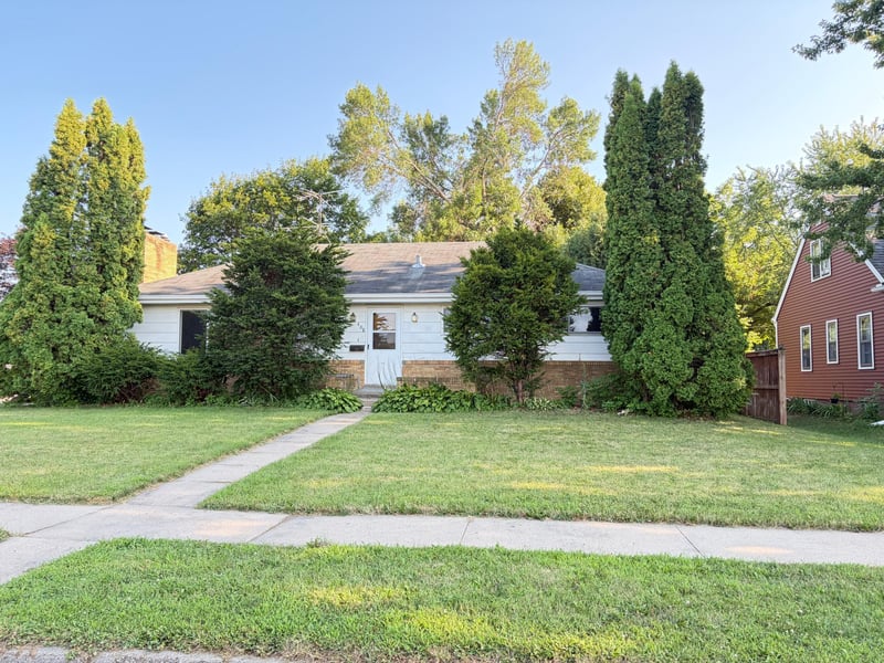 408 2nd St NE, Buffalo, MN 55313