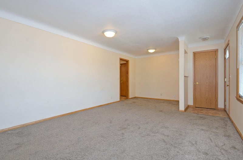 6206 Brooklyn Blvd, Brooklyn Center, MN 55429