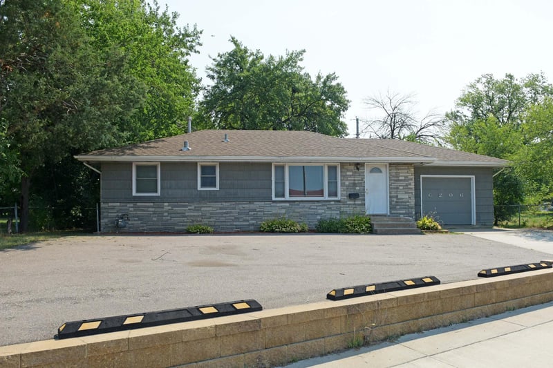 6206 Brooklyn Blvd, Brooklyn Center, MN 55429