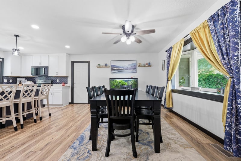 636 Shady Creek Cir, Winsted, MN 55395