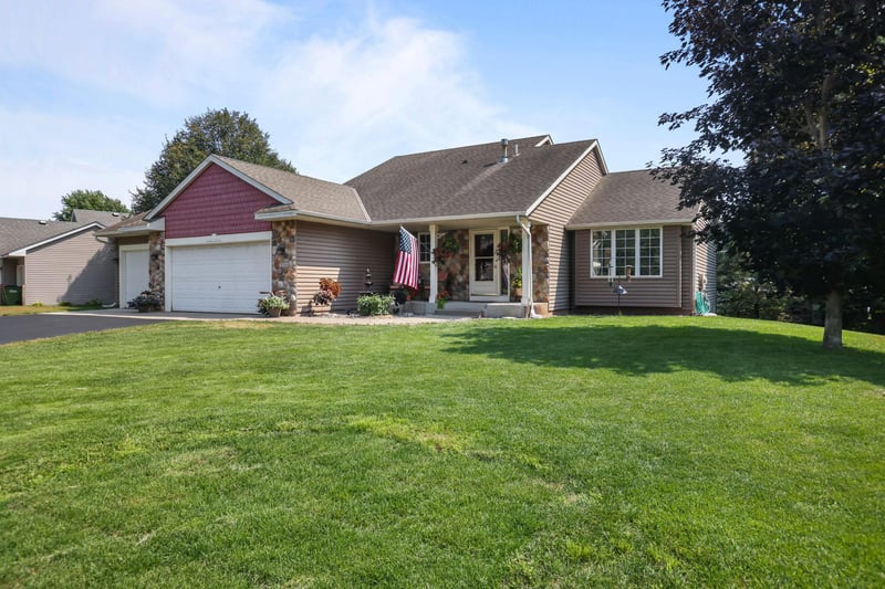2828 90th Ln NE, Blaine, MN 55449