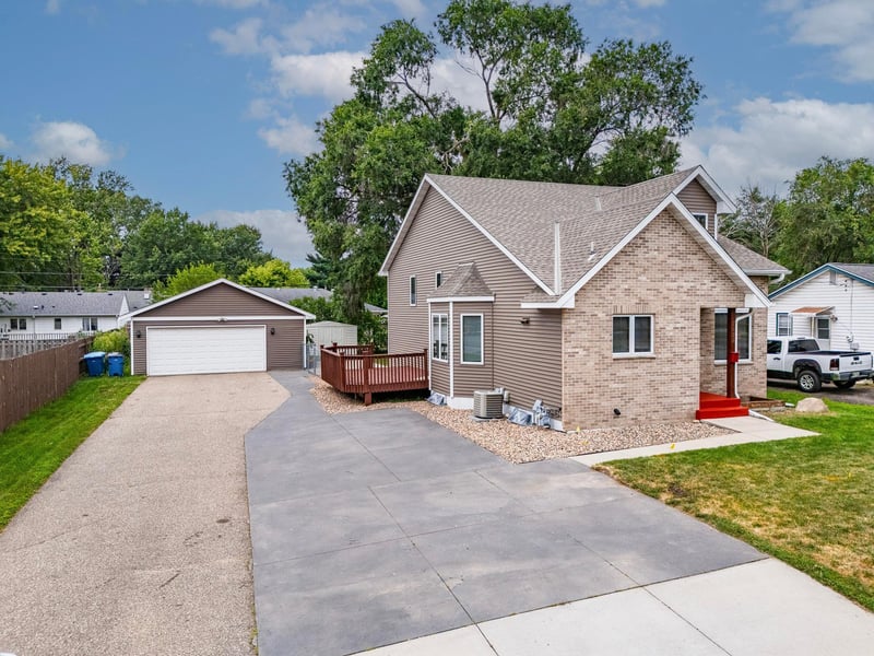 7520 Portland Ave S, Richfield, MN 55423
