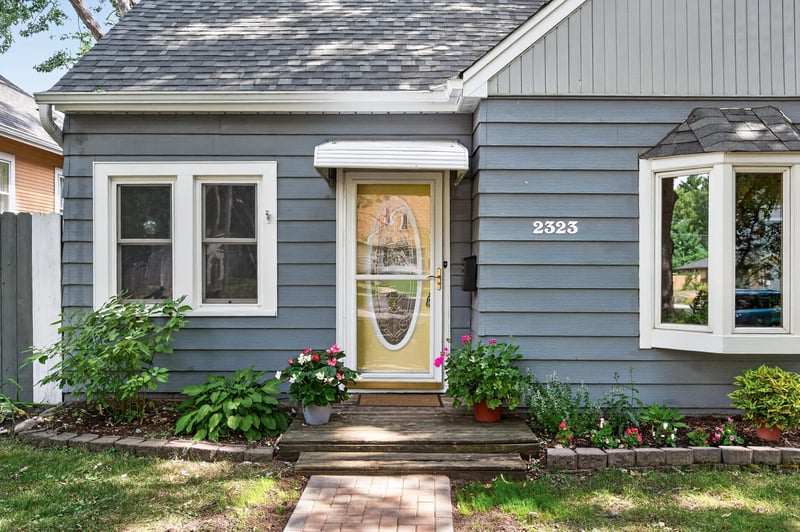 2323 Standish St, Saint Paul, MN 55108