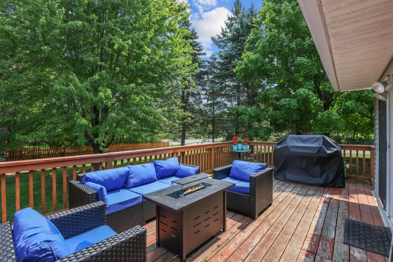 7600 Palomino Ln, Lino Lakes, MN 55014