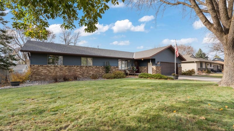 308 23rd St SE, Willmar, MN 56201
