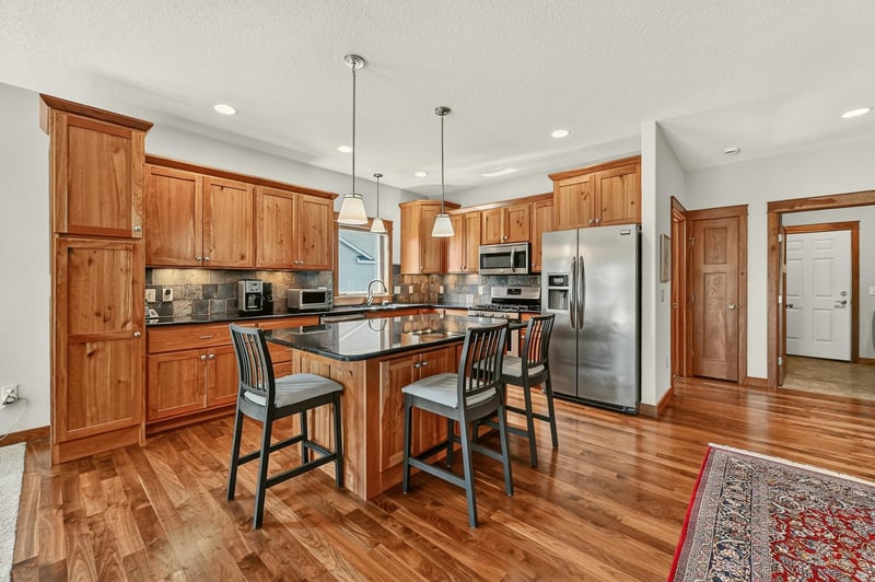 452 22nd Ave SW, Rochester, MN 55902