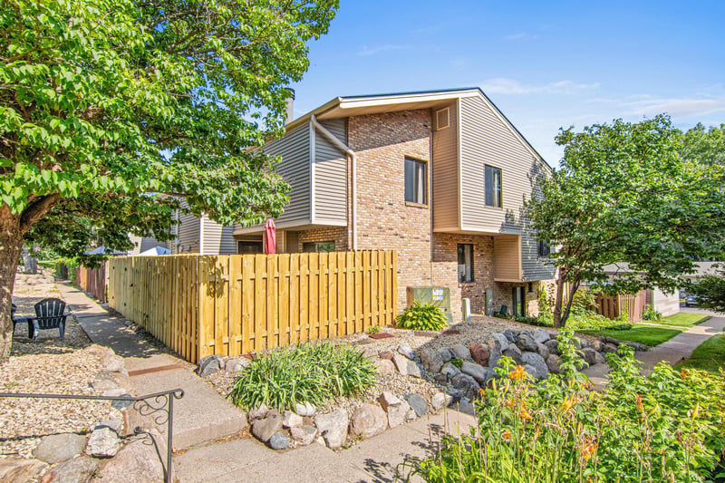 4645 Cedar Lake Rd S, Saint Louis Park, MN 55416