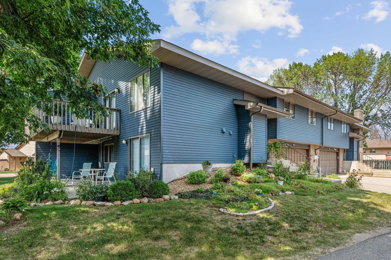 1525 Pheasantwood Trl, Northfield, MN 55057