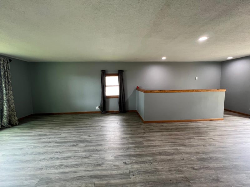 1310 N 6th St N, Montevideo, MN 56265