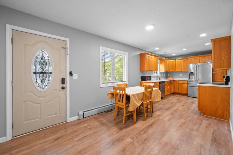 2656 Fremont Ave E, Maplewood, MN 55119