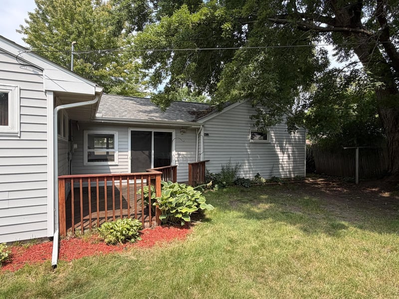 3 Fareway Dr, Northfield, MN 55057