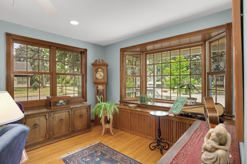 356 Macalester St, Saint Paul, MN 55105