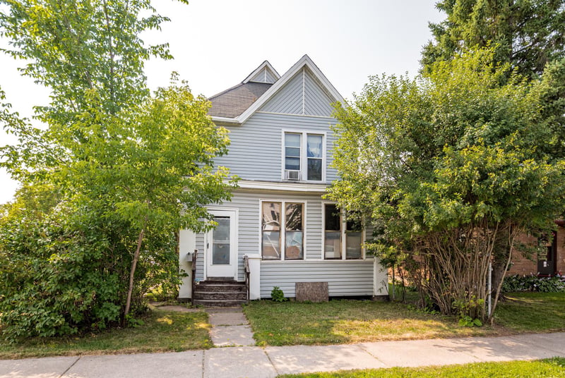 1813 John Ave, Superior, WI 54880