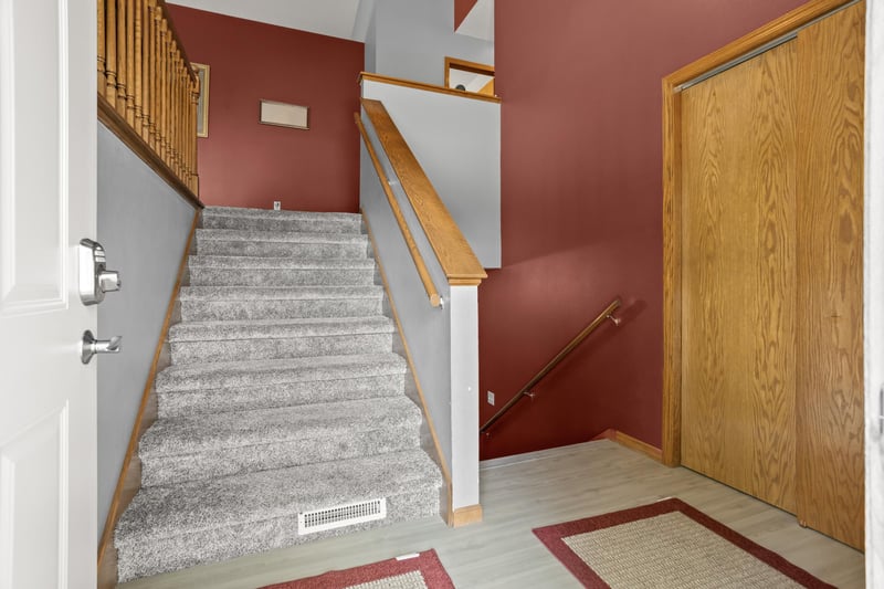 507 Nicole Ln, Dilworth, MN 56529