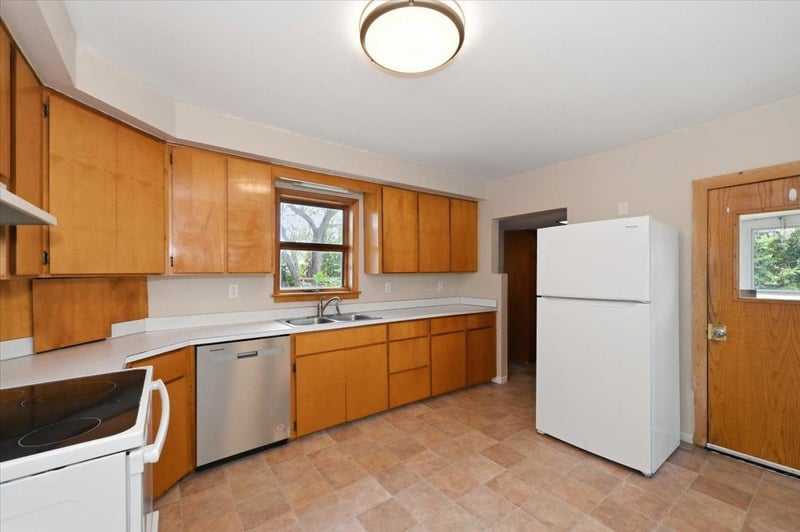 2011 Missouri Ave, Superior, WI 54880