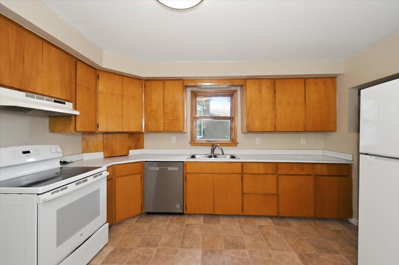 2011 Missouri Ave, Superior, WI 54880