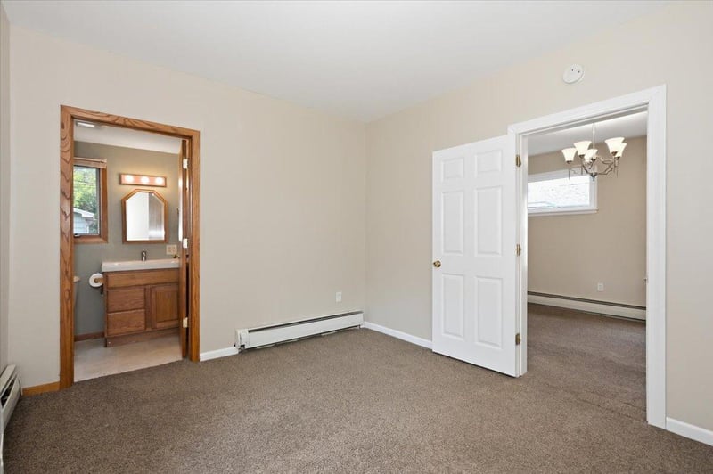 2011 Missouri Ave, Superior, WI 54880